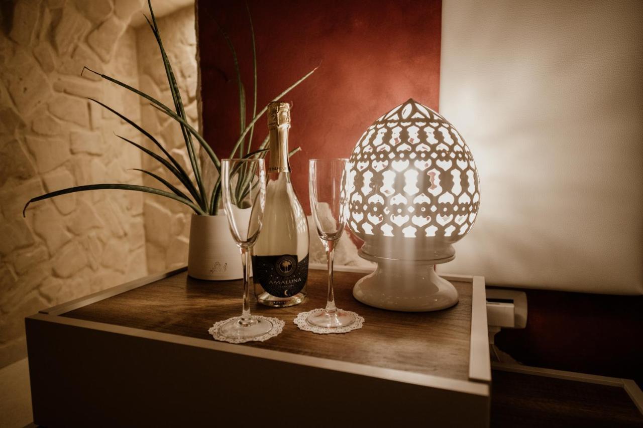 Pacuvius Home Suite B&B Brindisi Bagian luar foto