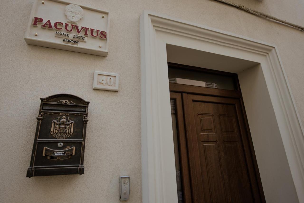 Pacuvius Home Suite B&B Brindisi Bagian luar foto