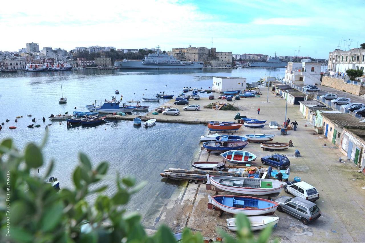 Pacuvius Home Suite B&B Brindisi Bagian luar foto